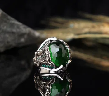 Luksuzna muška moda Srebrne boje Okrugli Zeleni kamen Ručno Muški prsten Starinski stroj za uzorak Punk prsten Večernje nakit poklon